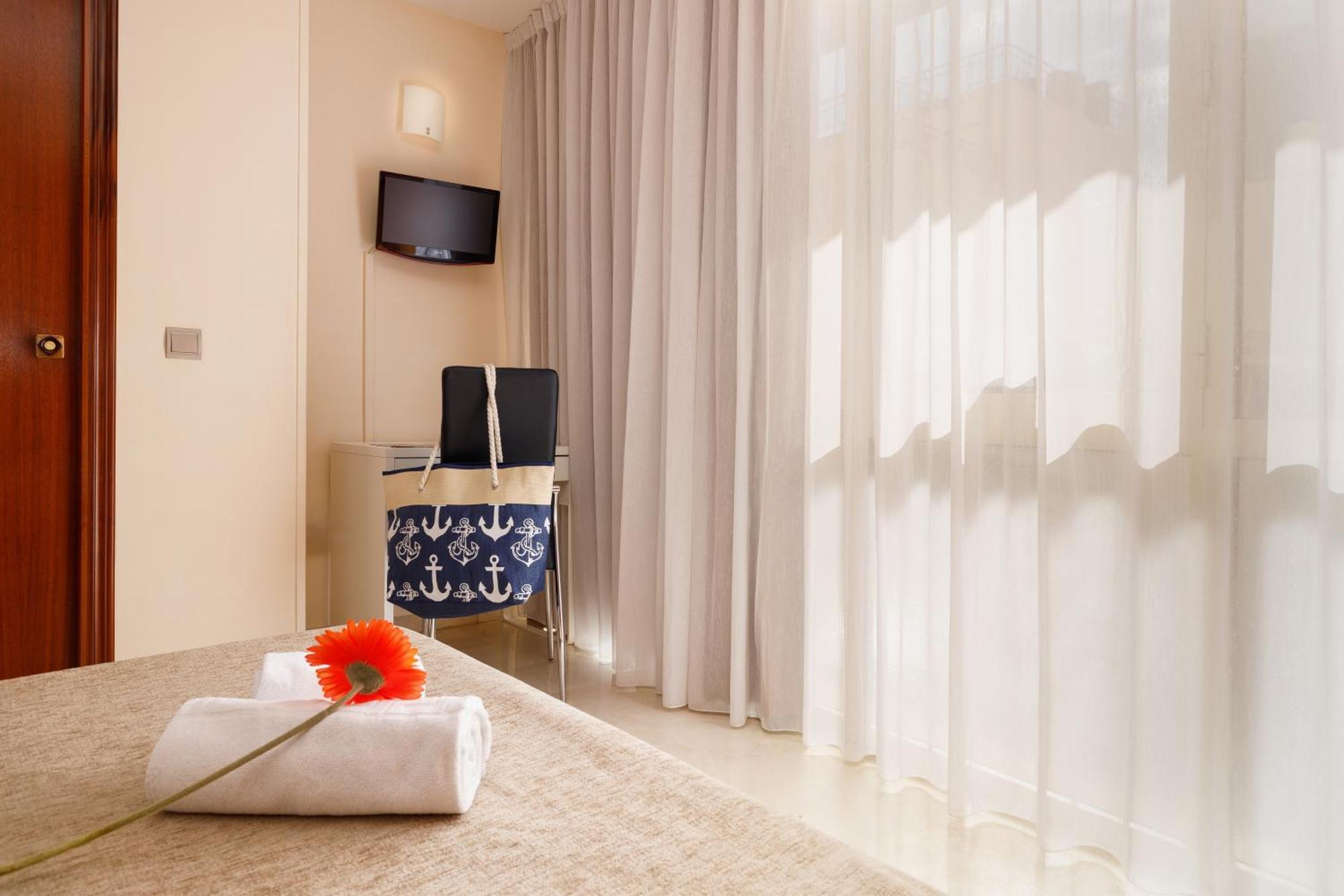 Hotel Alguer L'Ametlla de Mar Ngoại thất bức ảnh